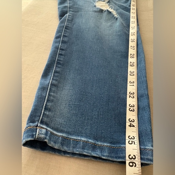 Boutique+ Women's Distressed Boyfriend Jeans - Picture 5 of 6